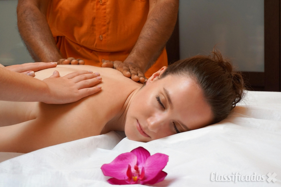 Ayurveda massag...